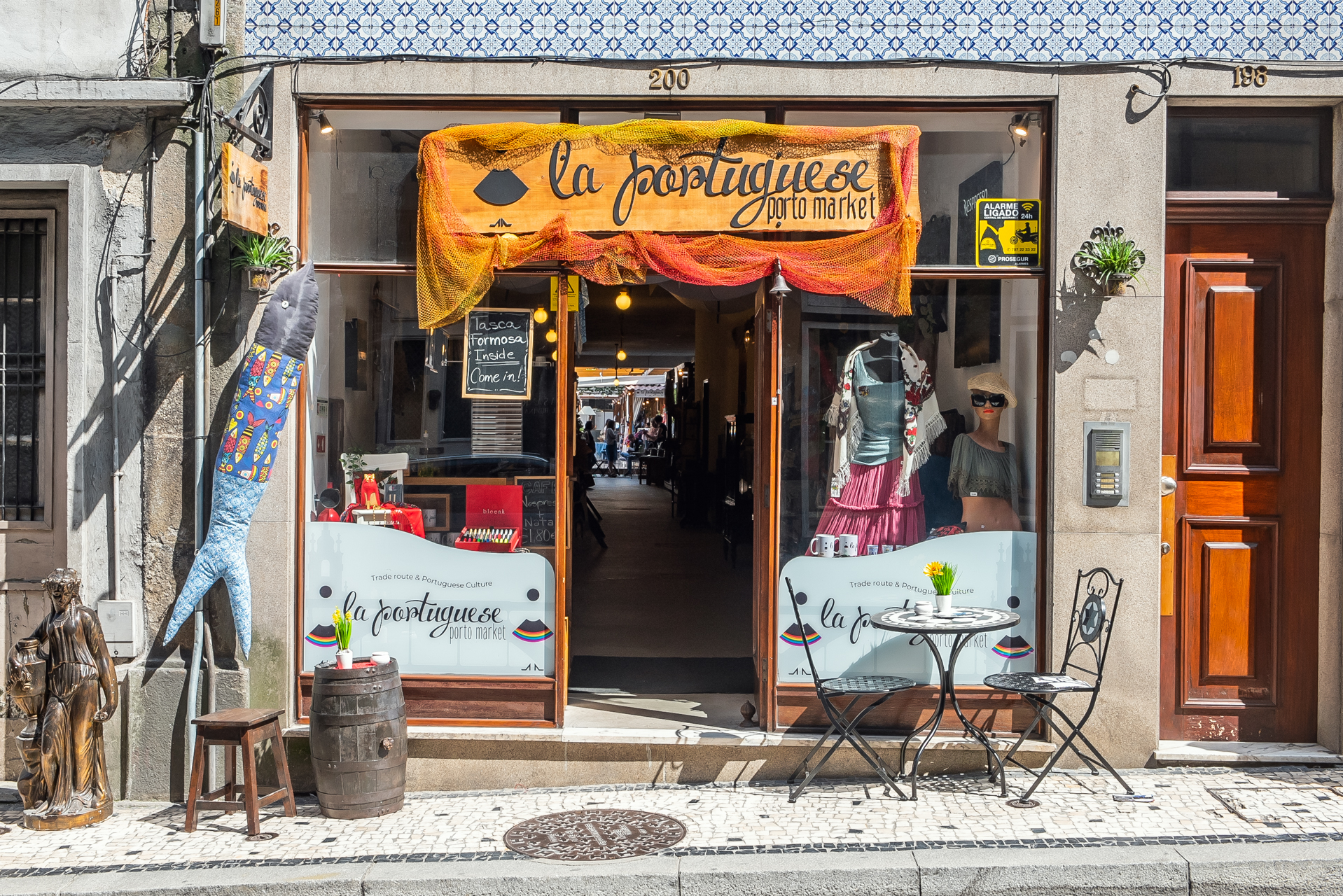 La Portuguese Porto Market – Shop in Porto